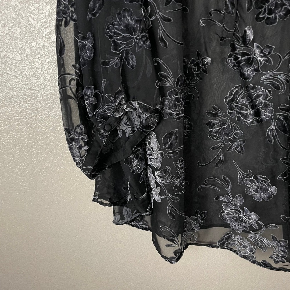 Torrid Top Womens 5 5X Black Velvet Burnout Floral Sheer Tunic Whimsigoth Vamp - Picture 5 of 12